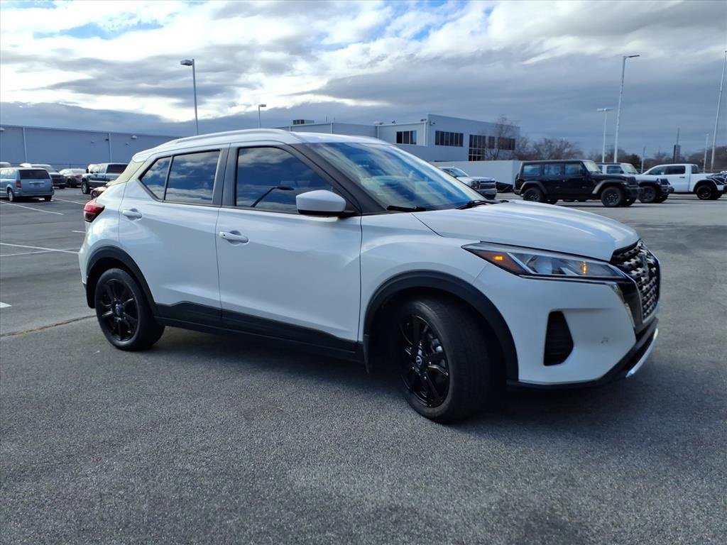 Used 2023 Nissan Kicks SV image 19