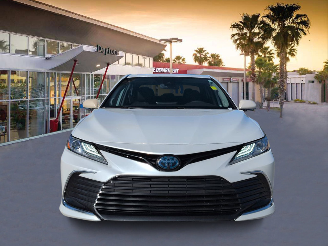 Used 2022 Toyota Camry XLE w/ Navigation Upgrade Package FWD image 8