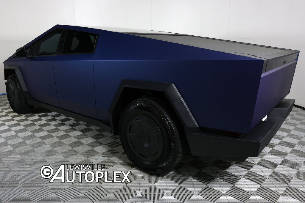 Used 2025 Tesla Cybertruck AWD Crew Cab image 8