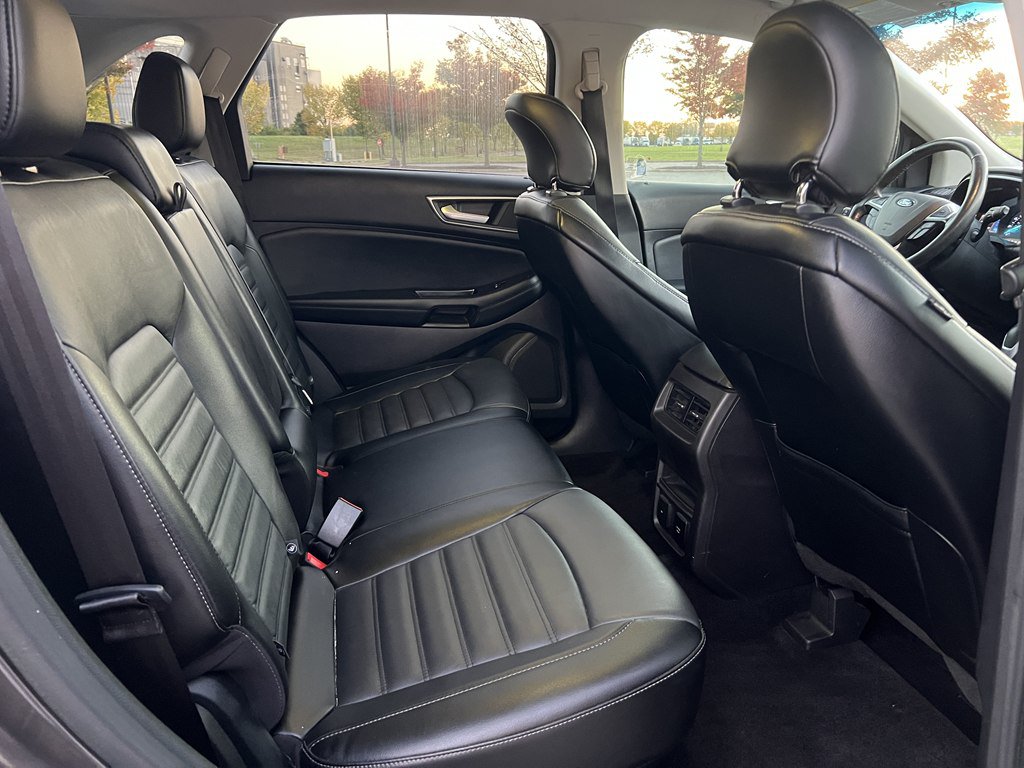 Used 2015 Ford Edge SEL w/ Equipment Group 201A AWD/4WD image 13