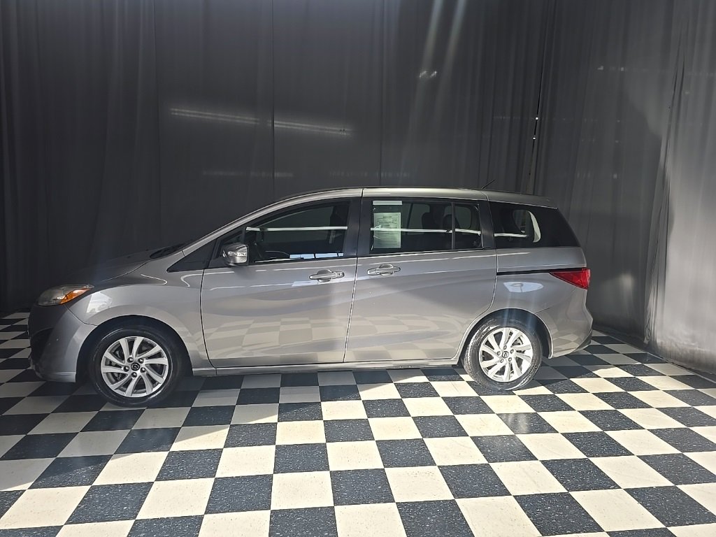 Used 2013 MAZDA MAZDA5 Sport image 17