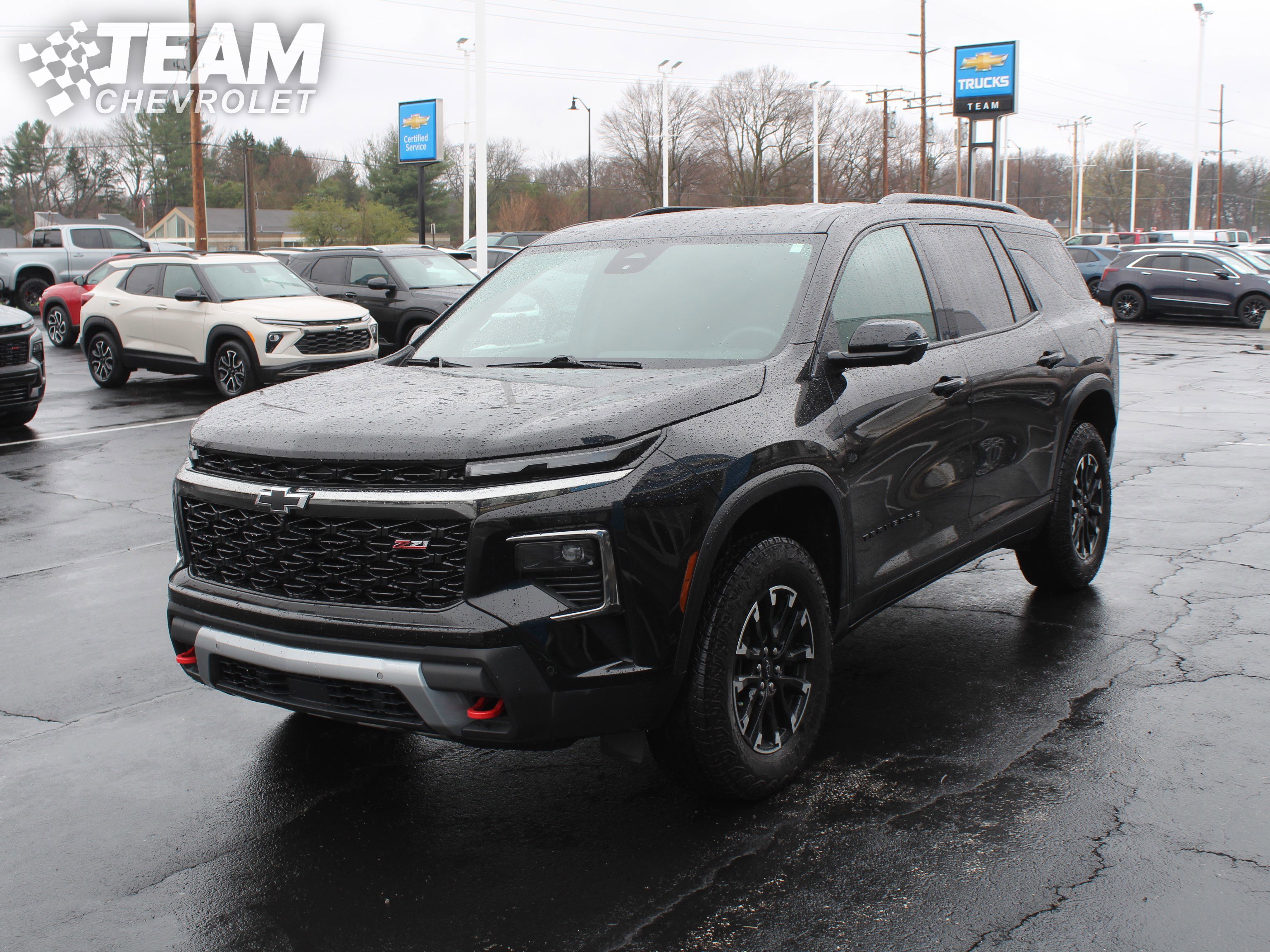 Used 2024 Chevrolet Traverse Z71 w/ Enhanced Driving Package image 8