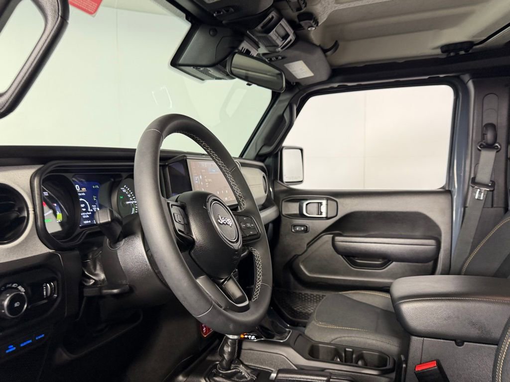 Used 2025 Jeep Wrangler Willys 4xe image 24