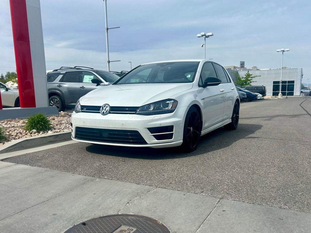 Used 2017 Volkswagen Golf R 4-Door AWD/4WD image 2