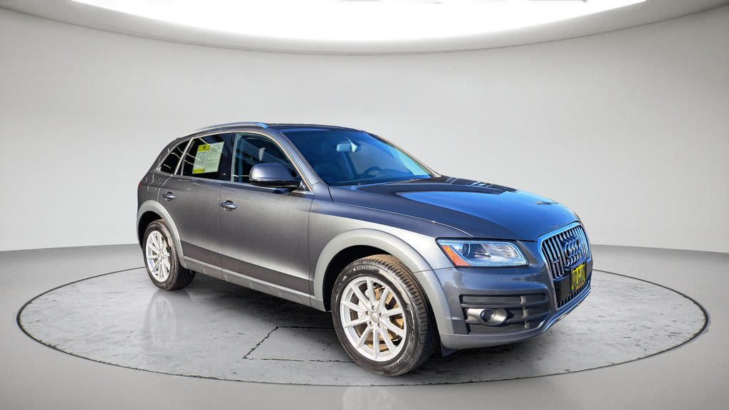 Used 2017 Audi Q5 2.0T Premium Plus w/ Technology Package AWD/4WD image 1