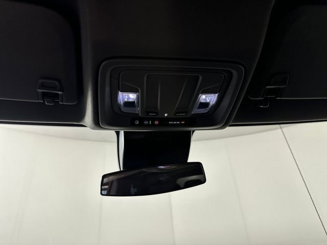 Used 2024 GMC Sierra 1500 Elevation image 24