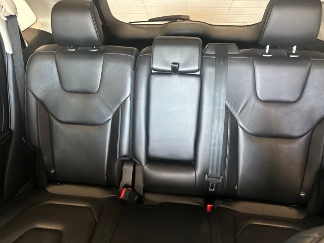 Used 2022 Ford Edge Titanium AWD/4WD image 20