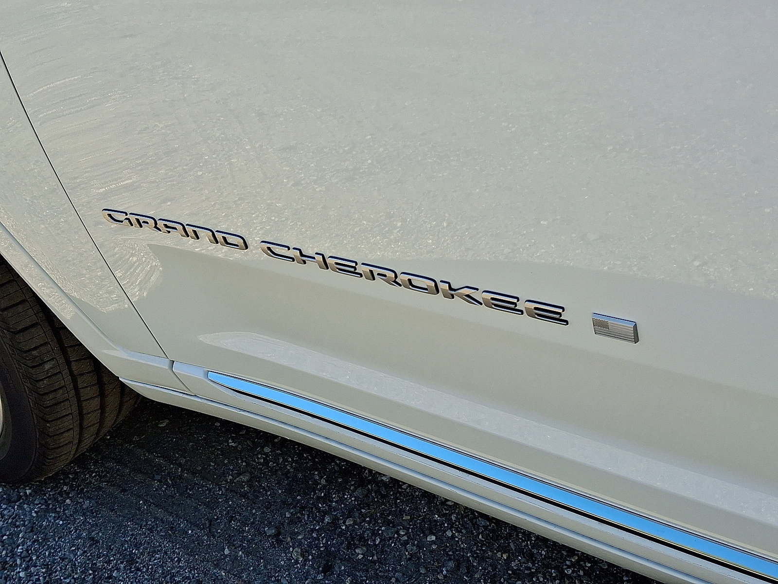 New 2025 Jeep Grand Cherokee Summit image 18