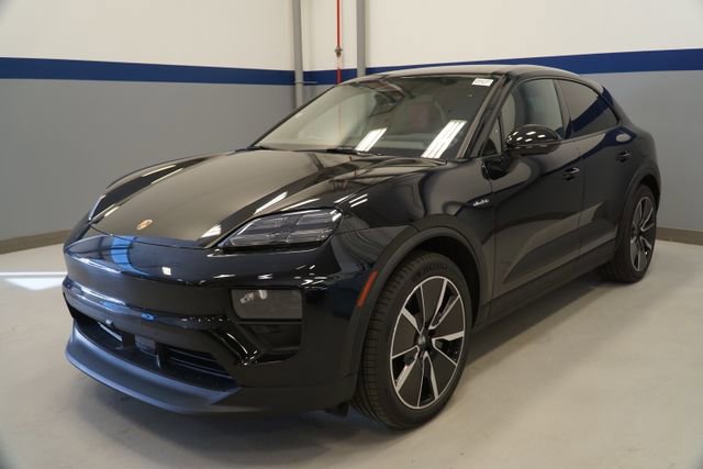 New 2026 Porsche Macan 4 Electric AWD/4WD image 1