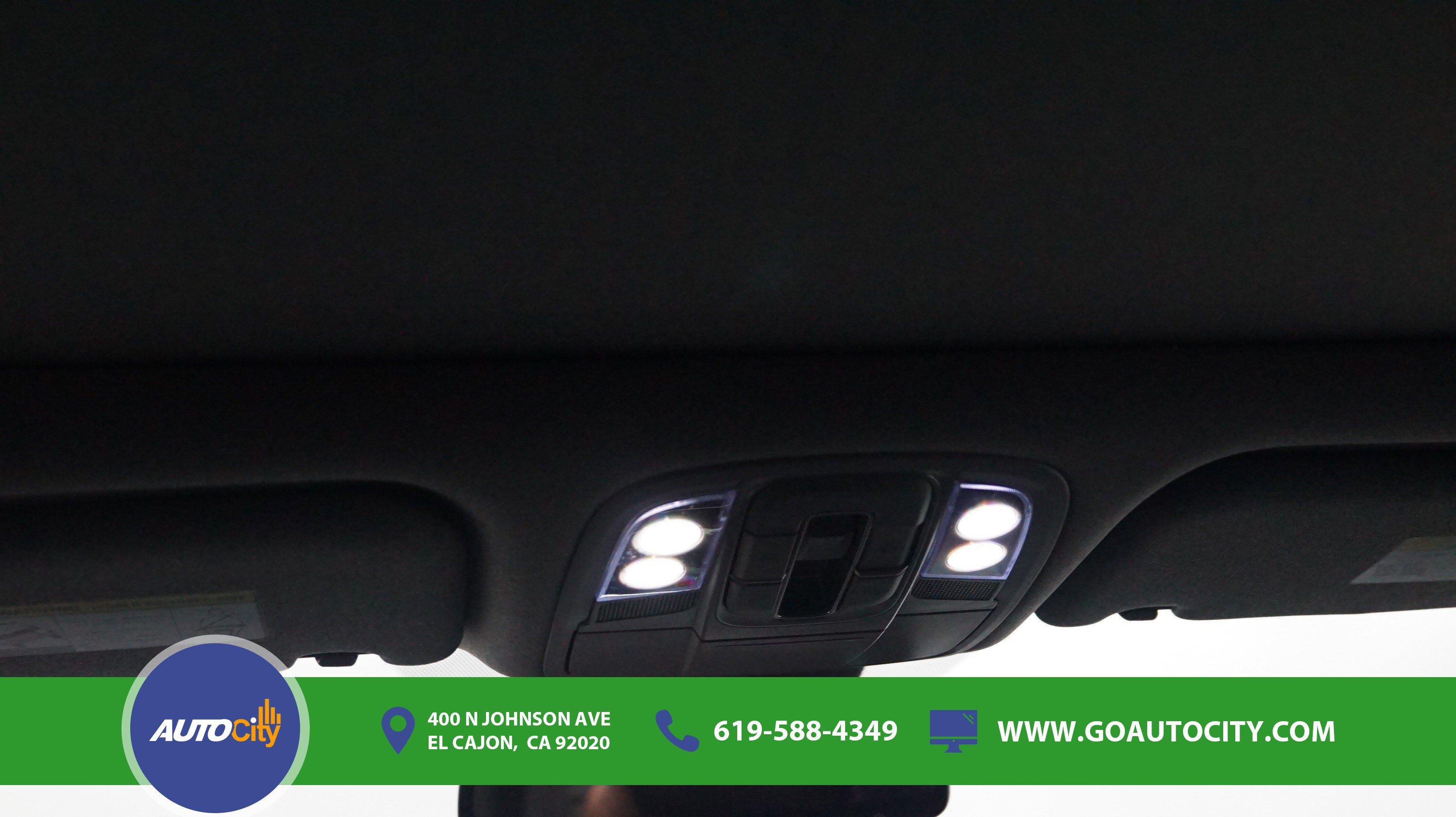 Used 2020 Hyundai Santa Fe SEL w/ Convenience + Premium Package FWD image 21