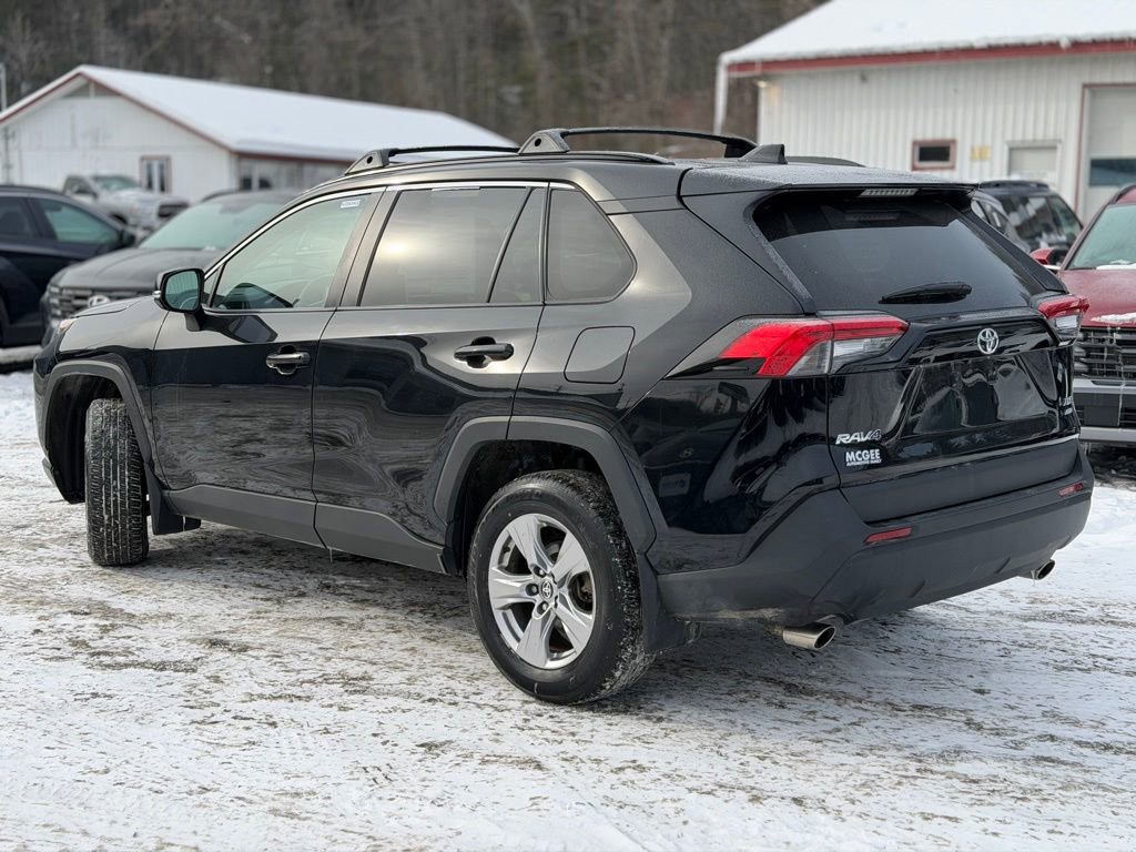 Used 2023 Toyota RAV4 XLE w/ Convenience Package image 3