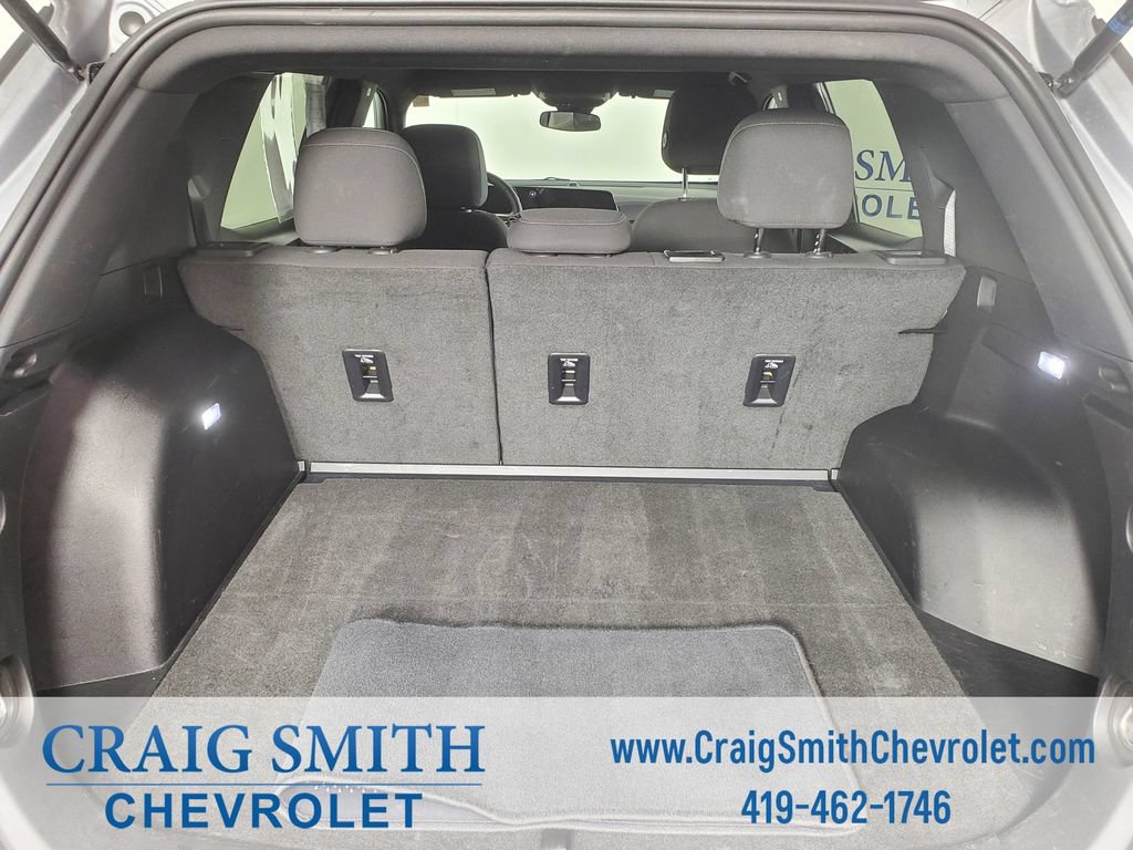 Used 2025 Chevrolet Equinox LT FWD image 13