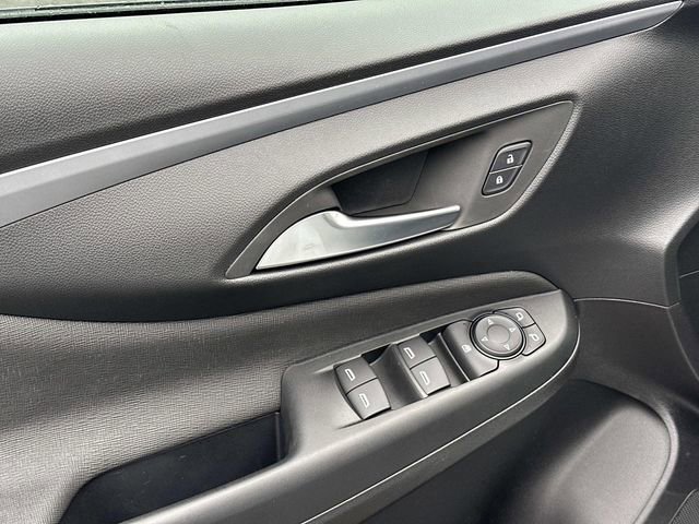 New 2026 Buick Envista Sport Touring FWD image 9