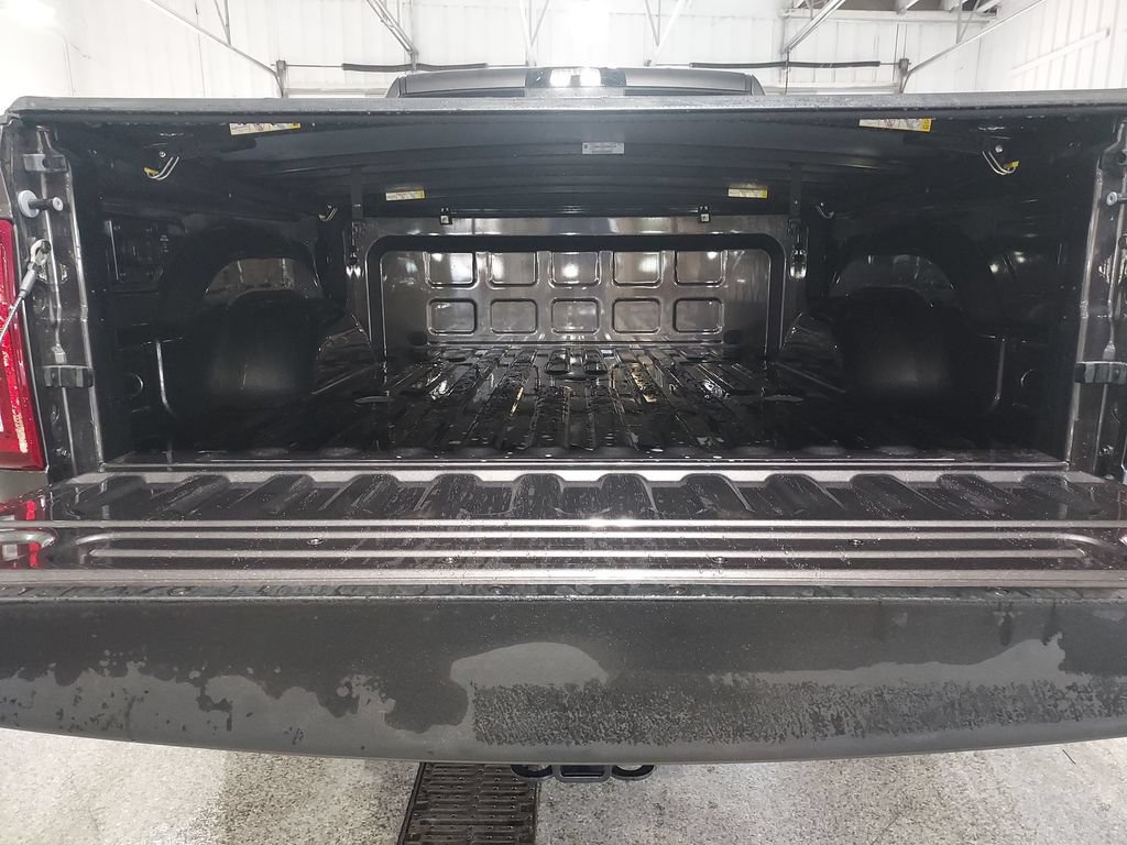 New 2026 RAM 2500 Laramie AWD/4WD image 30