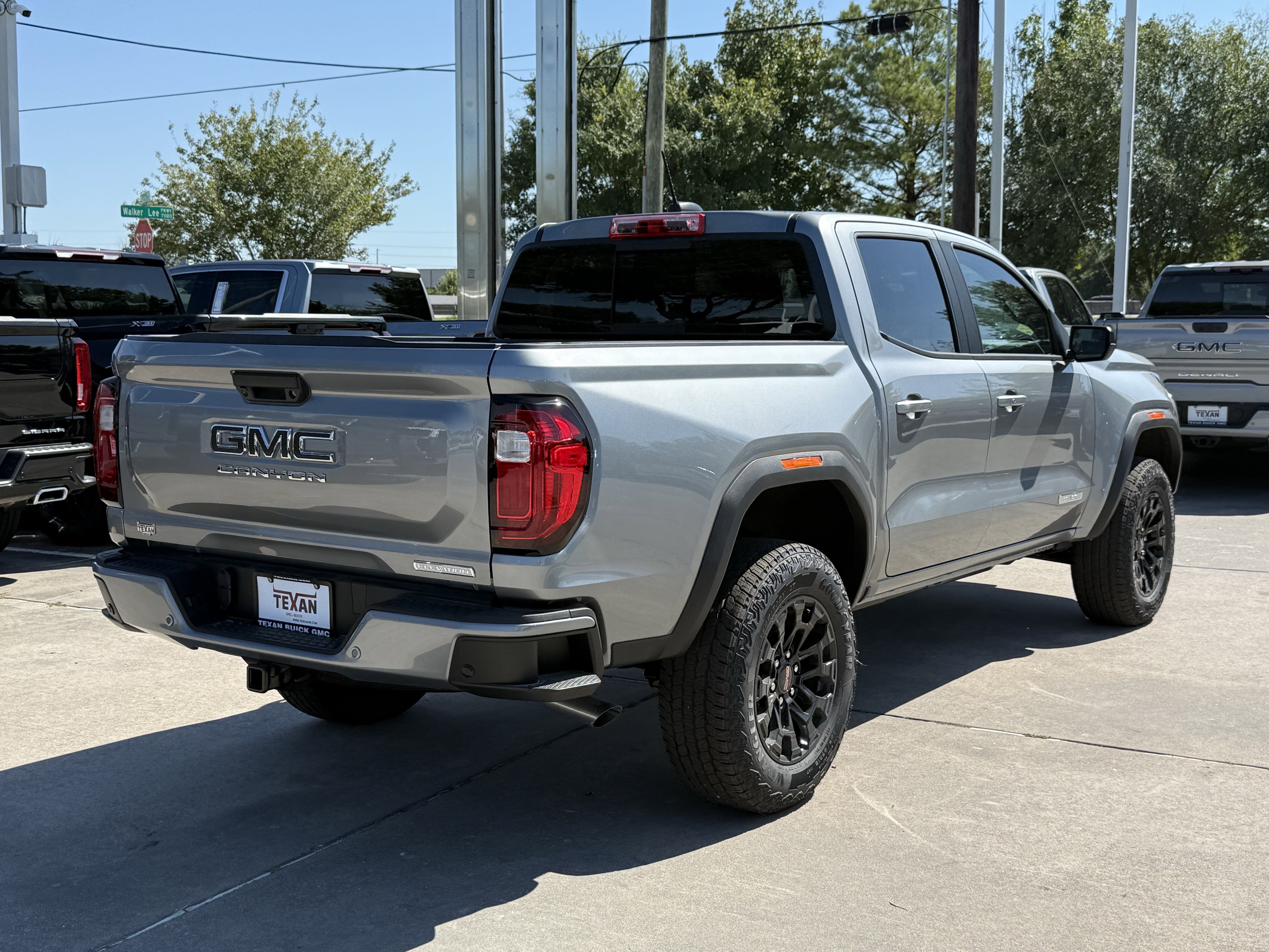 New 2026 GMC Canyon Elevation w/ Convenience Package image 5