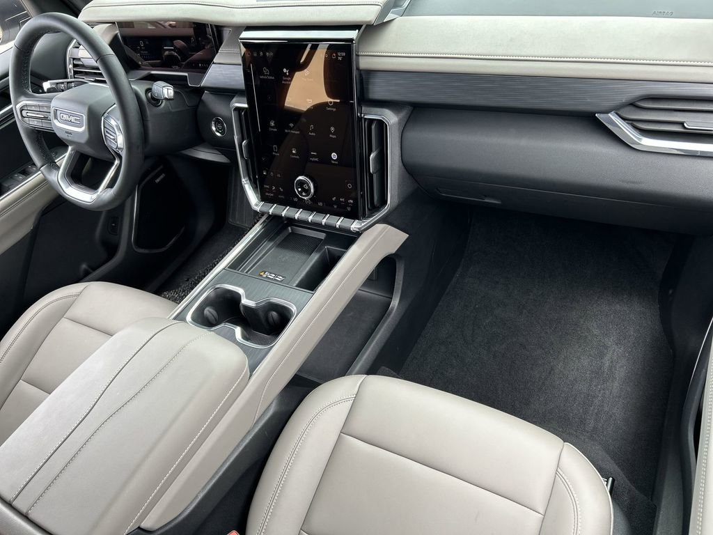 Used 2024 GMC Acadia Elevation FWD image 29