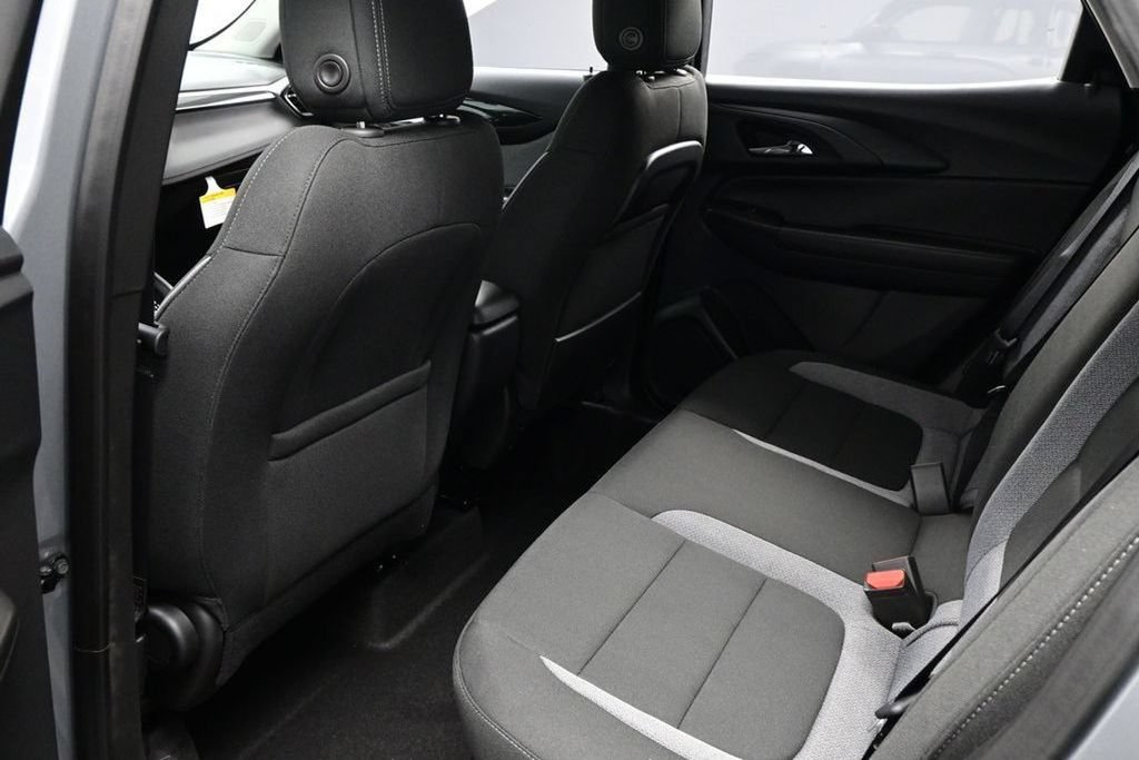 Used 2026 Chevrolet TrailBlazer LT w/ Midnight Edition FWD image 33