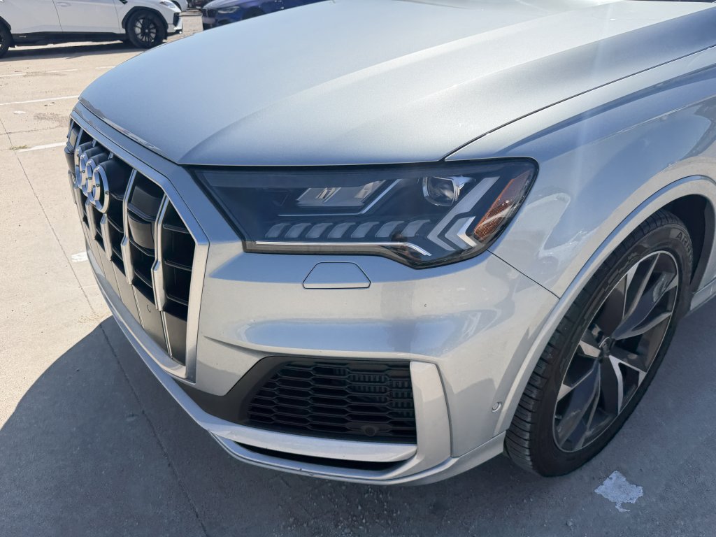 Used 2024 Audi SQ7 Prestige AWD/4WD image 32