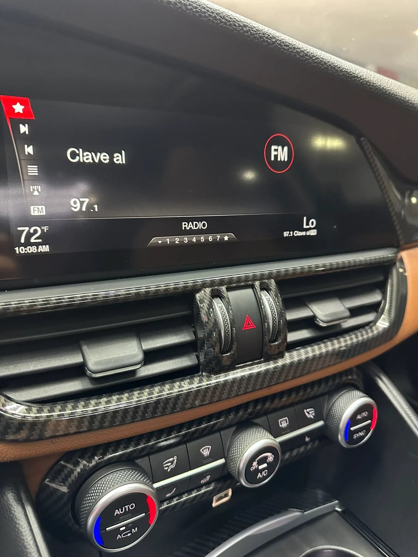 Used 2018 Alfa Romeo Giulia Ti Sport w/ Quick Order Package 22U Sport RWD image 21