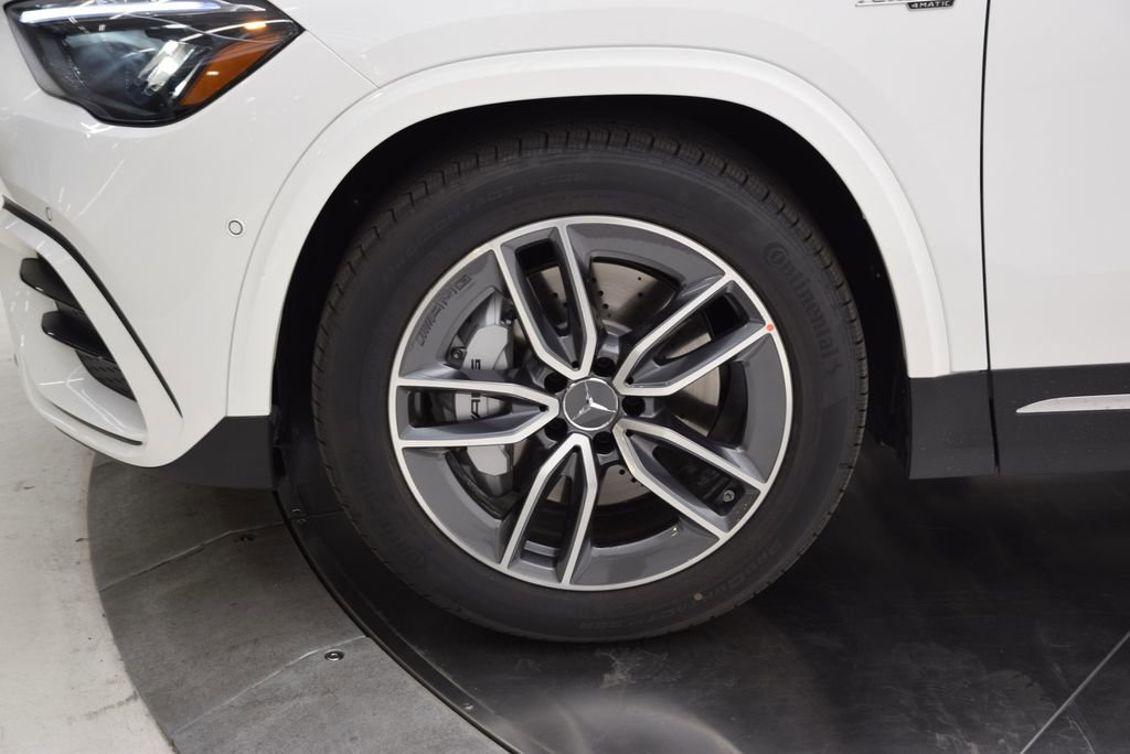 New 2026 Mercedes-Benz GLA 35 AMG 4MATIC image 12