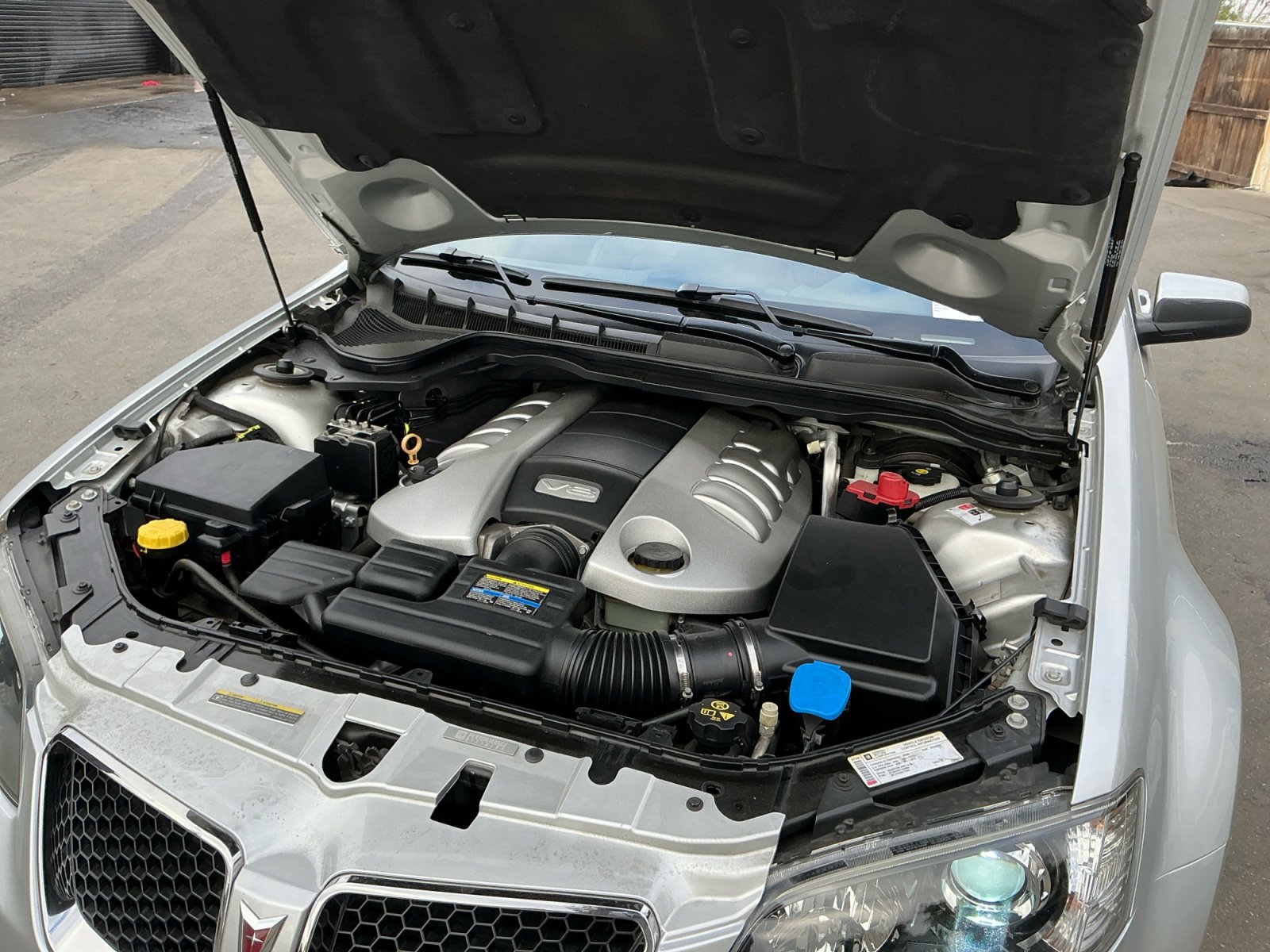 Used 2009 Pontiac G8 GXP image 23