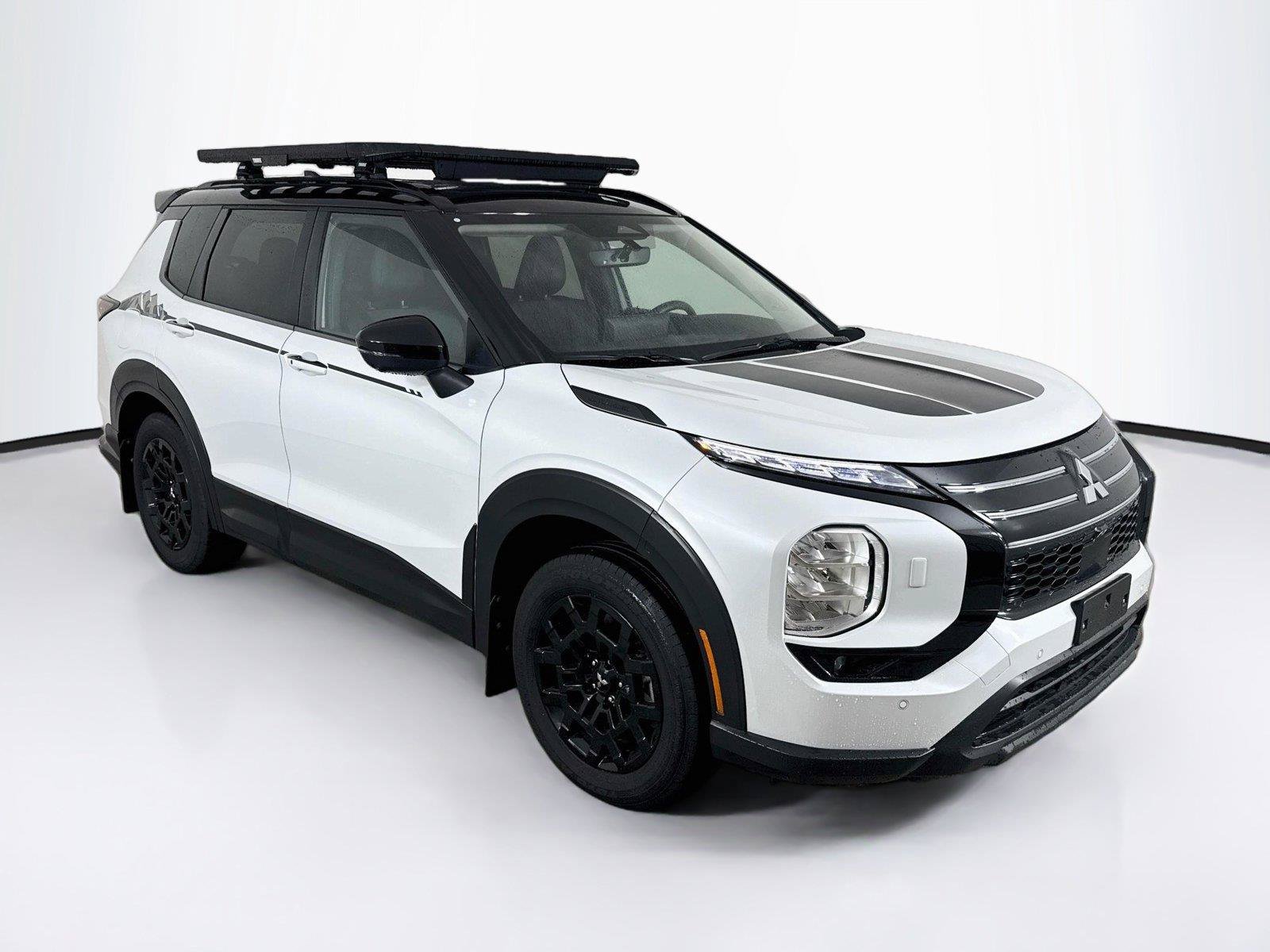 Used 2026 Mitsubishi Outlander AWD image 8
