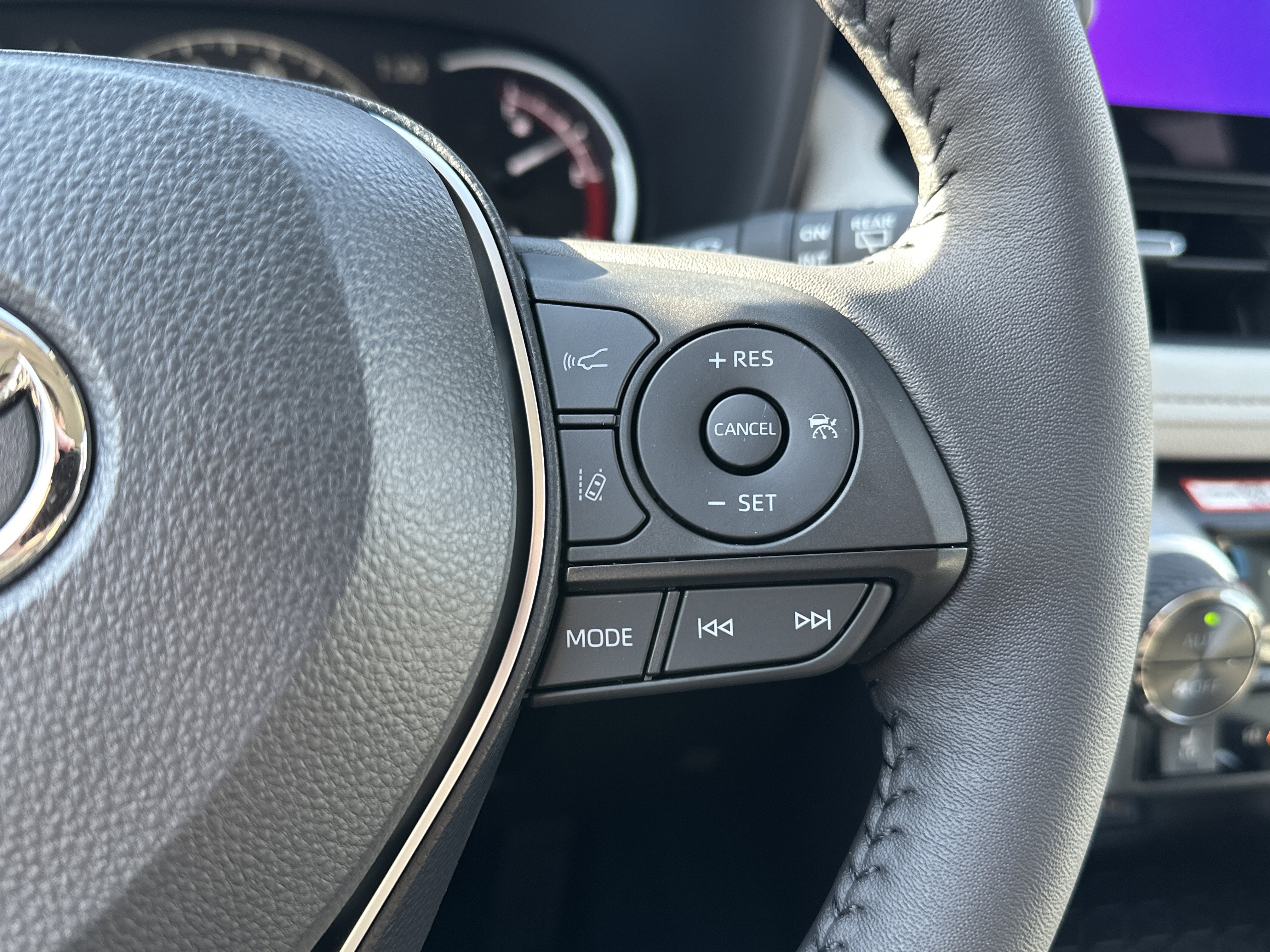 New 2025 Toyota RAV4 XLE Premium w/ Weather Package image 19