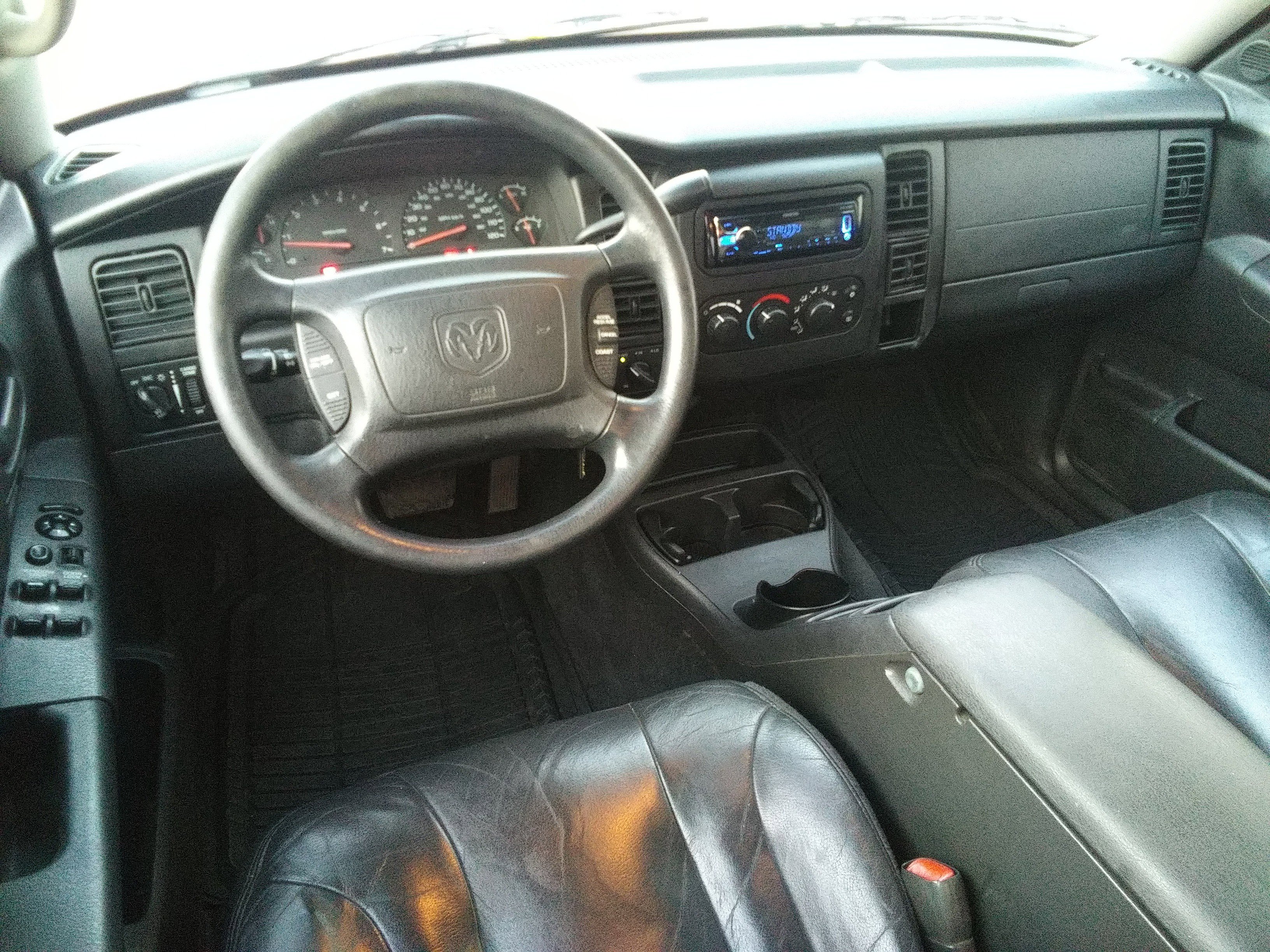 Used 2002 Dodge Dakota Sport image 10
