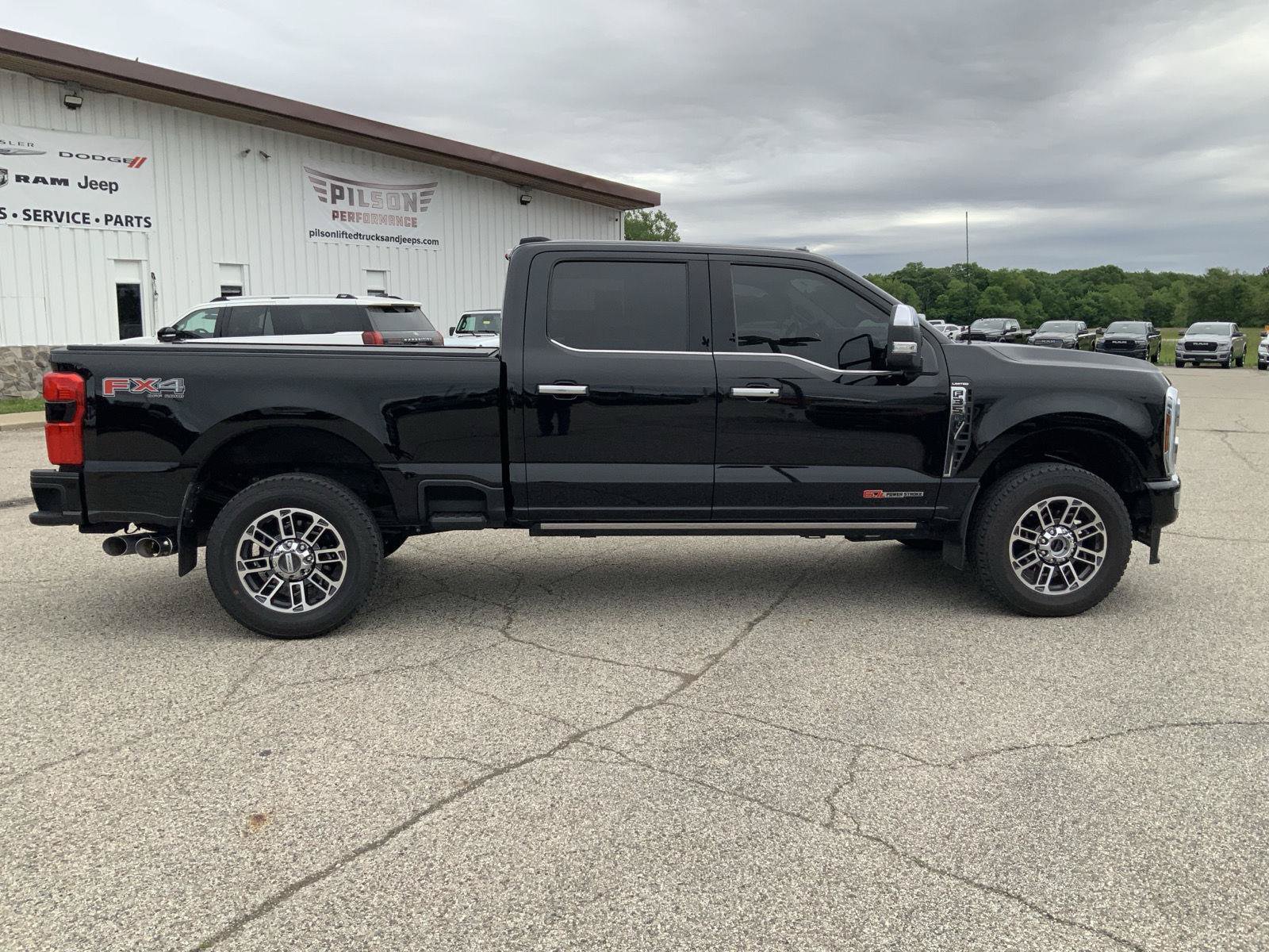 Used 2024 Ford F350 Limited w/ FX4 Off-Road Package AWD/4WD image 16