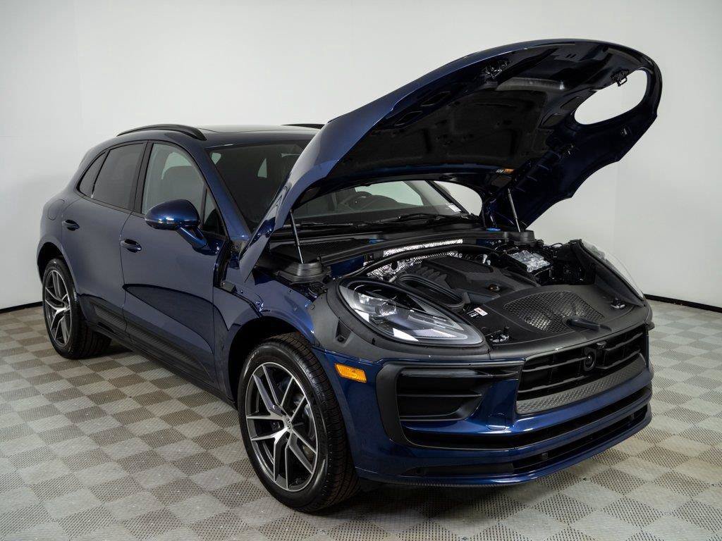 New 2026 Porsche Macan AWD/4WD image 34