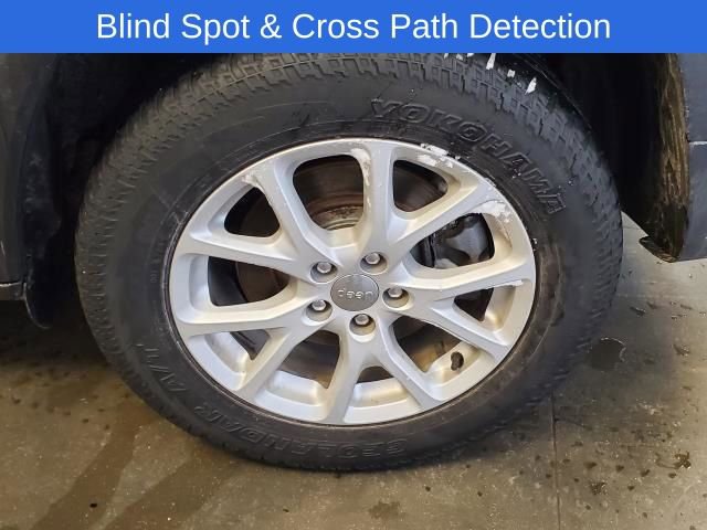 Used 2016 Jeep Cherokee Latitude w/ Safety/Convenience Group image 6