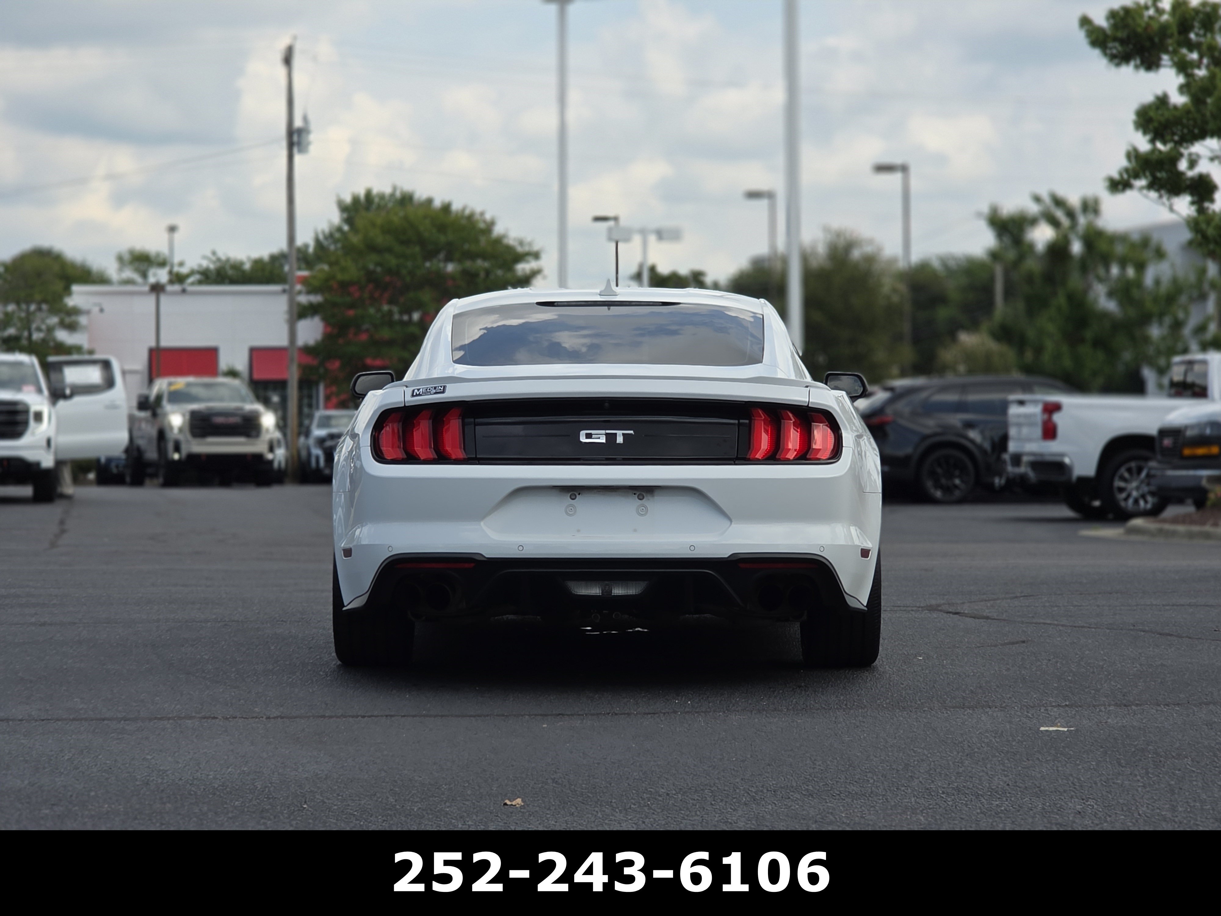 Used 2022 Ford Mustang GT Premium w/ Equipment Group 401A RWD image 6