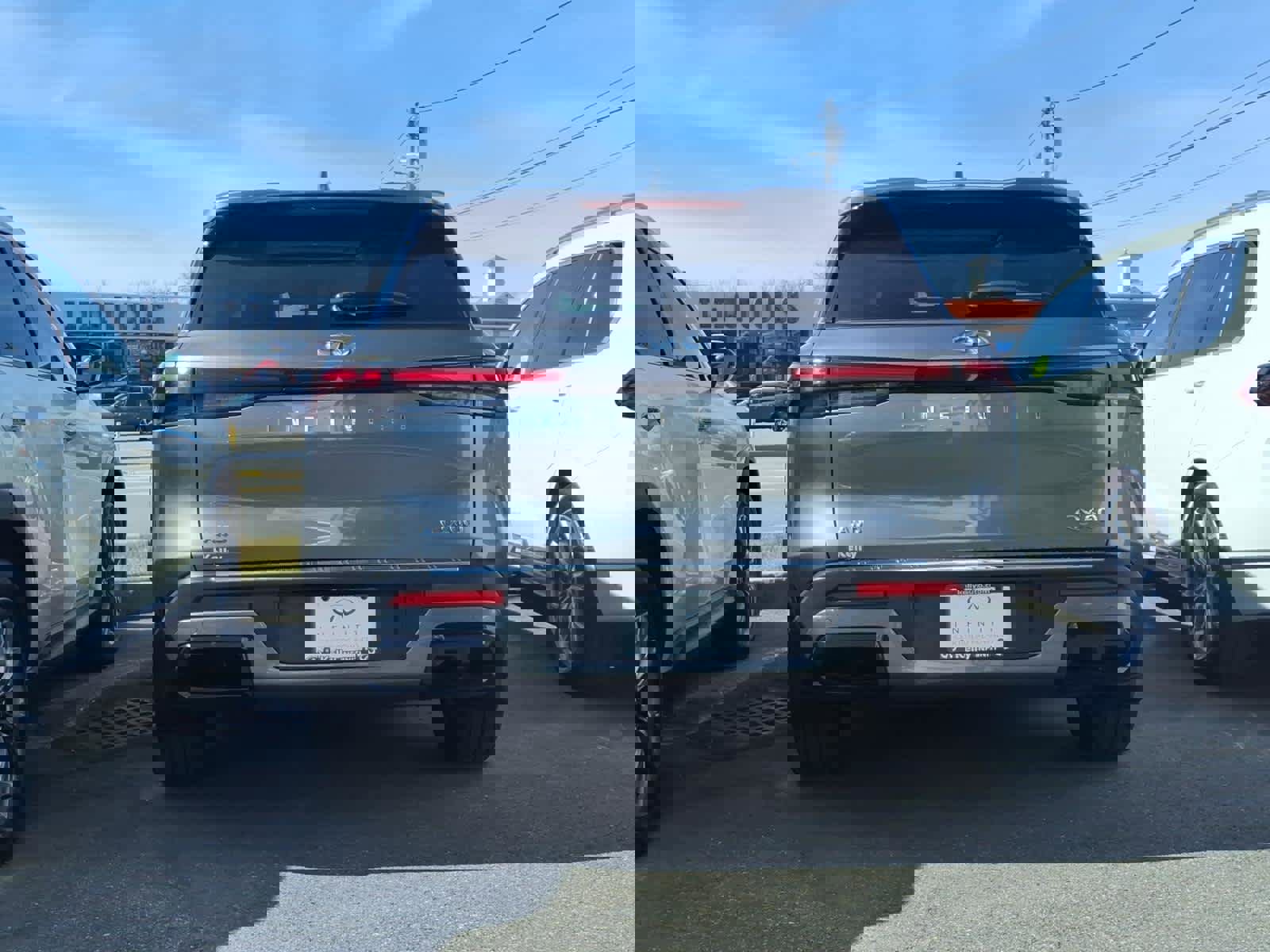 Certified 2023 INFINITI QX60 Luxe w/ Performance Audio Package image 5