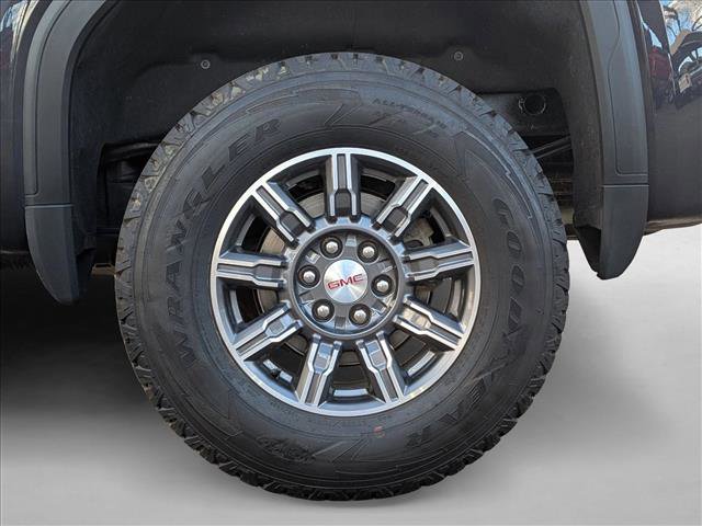 Used 2024 GMC Sierra 1500 AT4 w/ AT4 Preferred Package AWD/4WD image 23