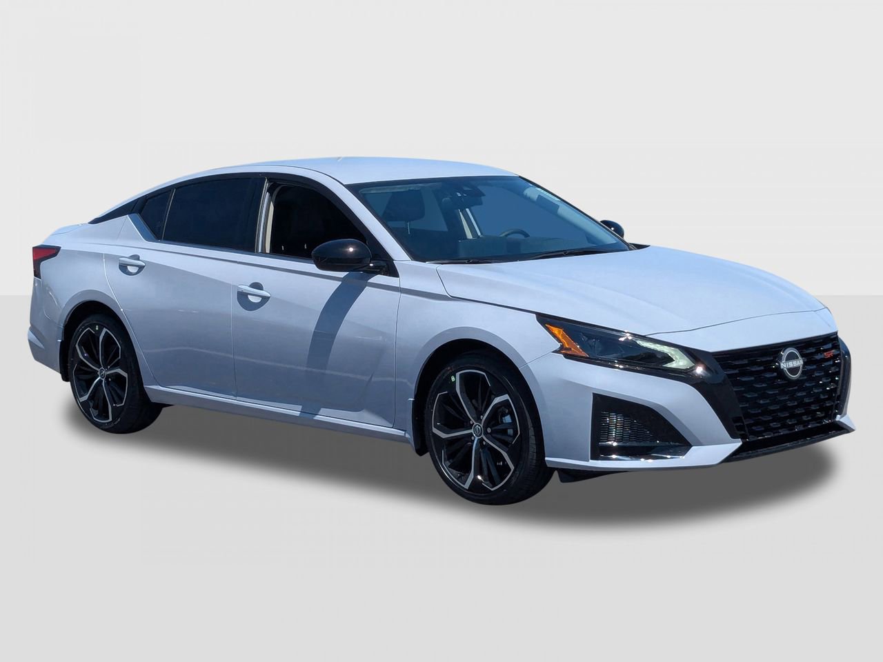 New 2026 Nissan Altima 2.5 SR FWD image 7