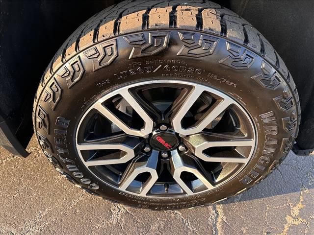 Certified 2024 GMC Sierra 1500 AT4 w/ Technology Package image 35