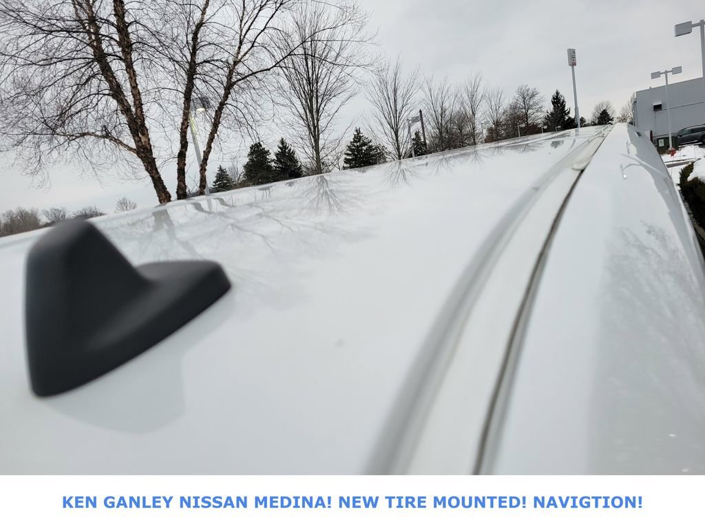 Used 2023 Ford Transit 350 XLT image 16