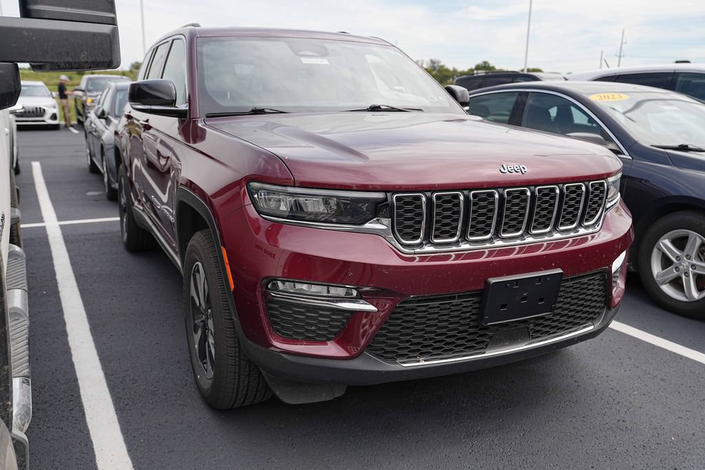 Used 2024 Jeep Grand Cherokee Limited 4xe AWD/4WD image 3