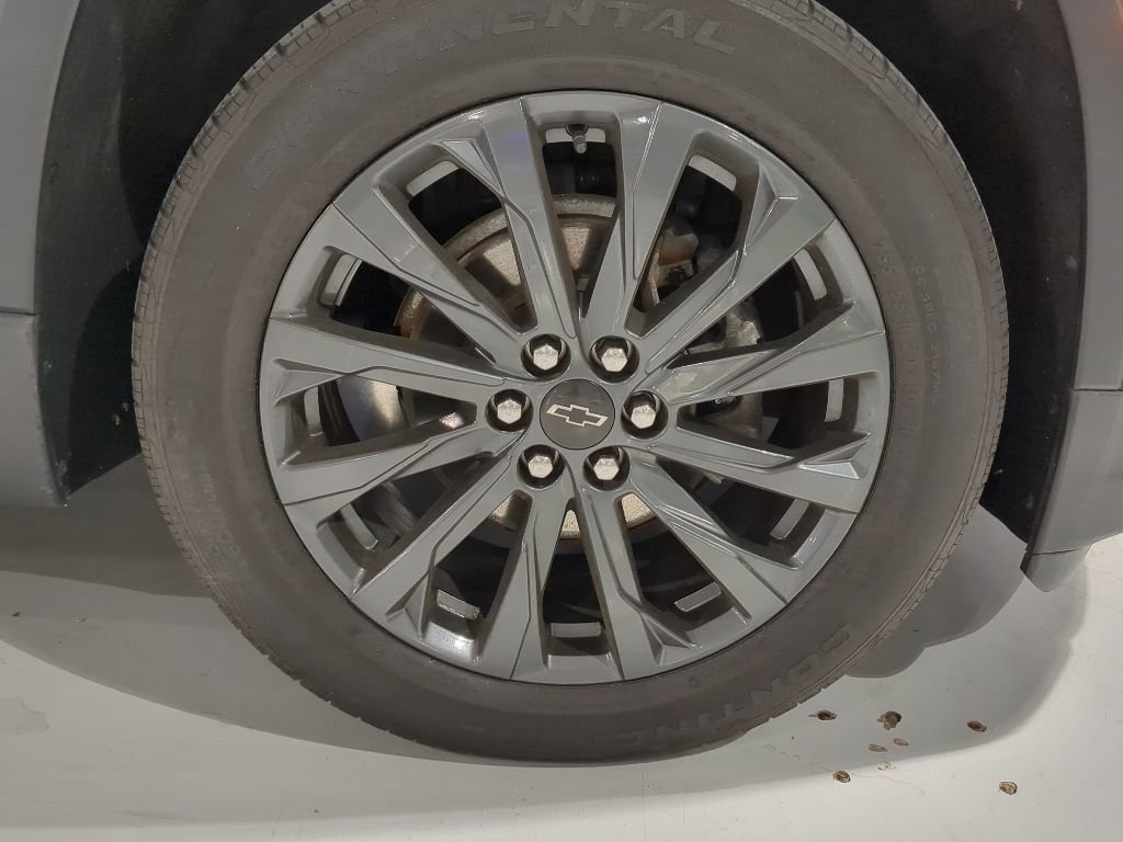 Used 2023 Chevrolet Traverse RS AWD/4WD image 6