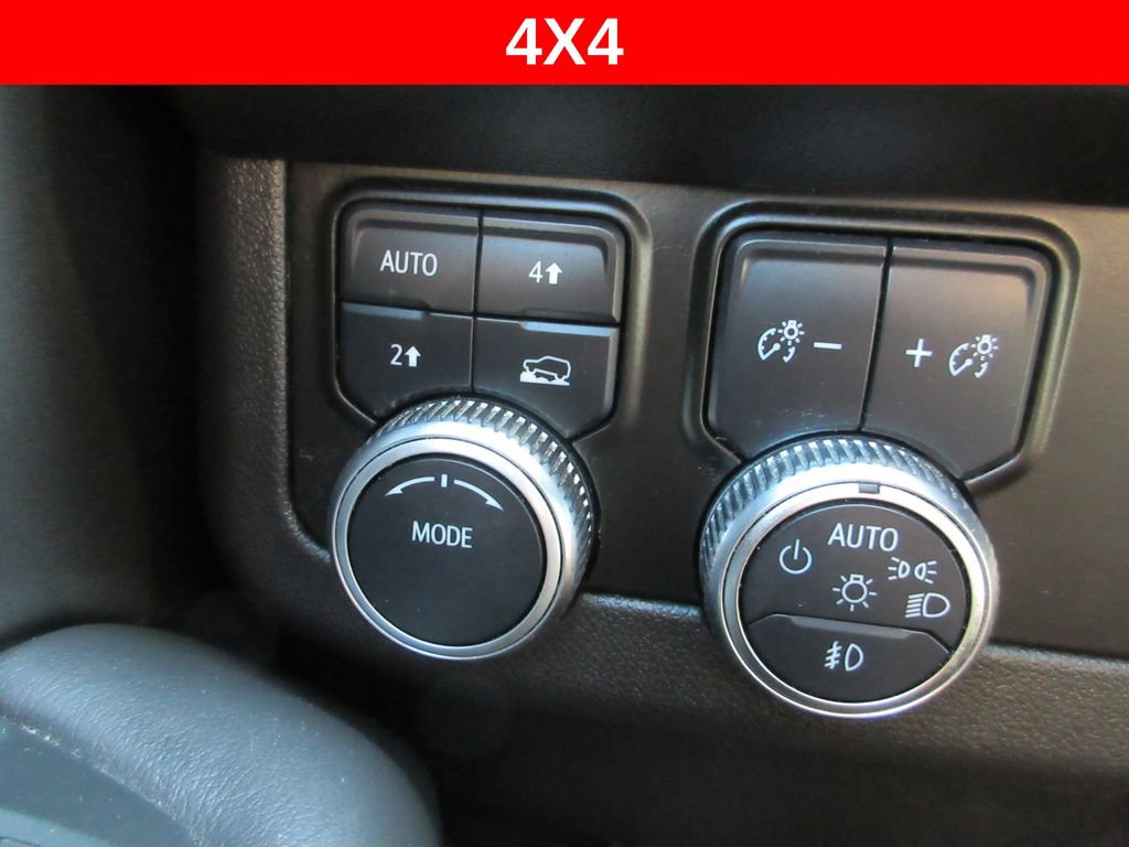 Certified 2021 GMC Yukon SLT w/ SLT Premium Package AWD/4WD image 36