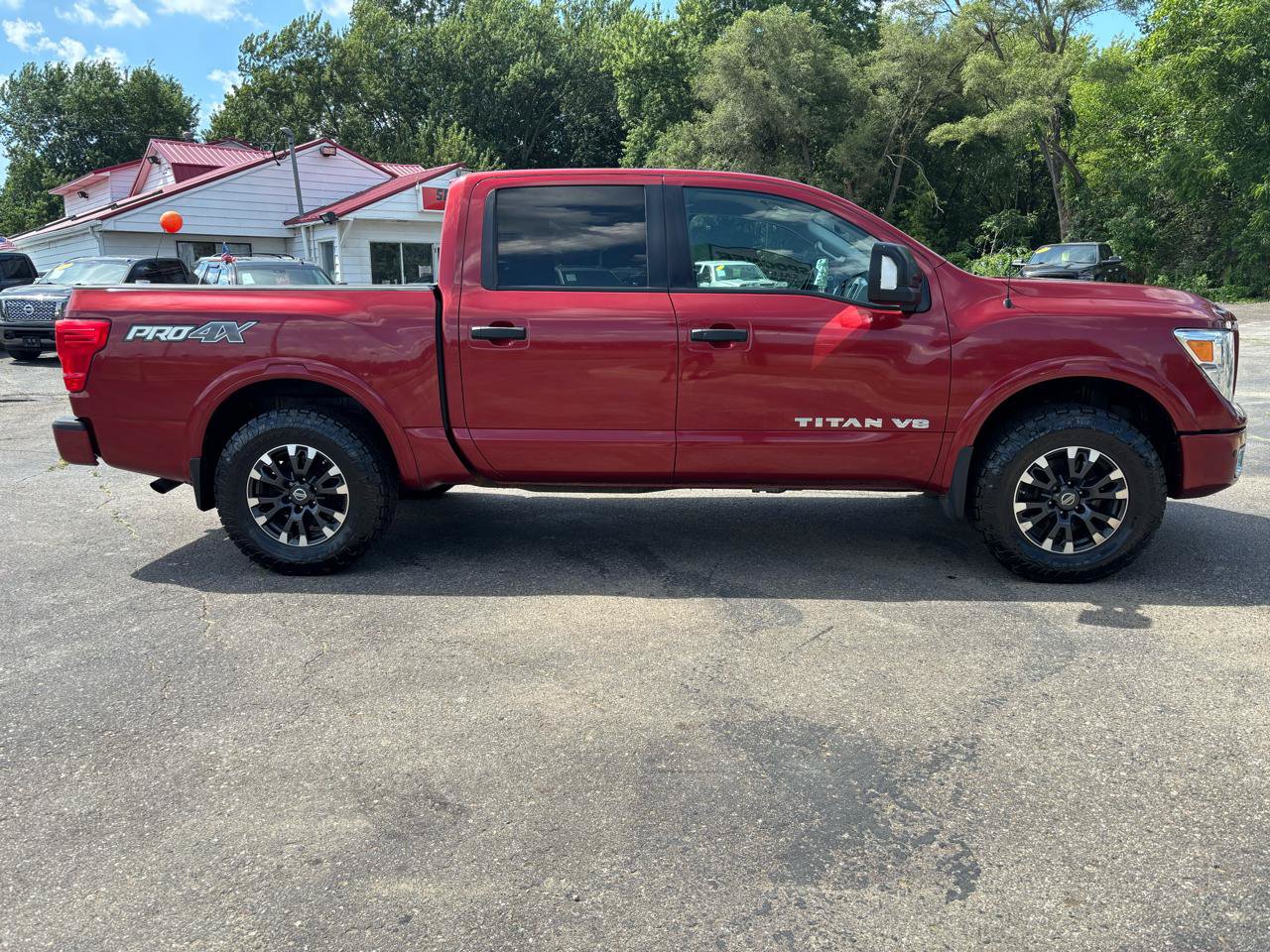 Used 2018 Nissan Titan PRO-4X AWD/4WD image 6