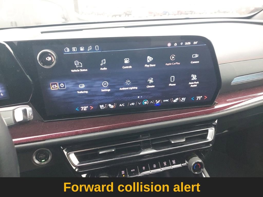 Used 2024 Chevrolet Traverse RS image 16