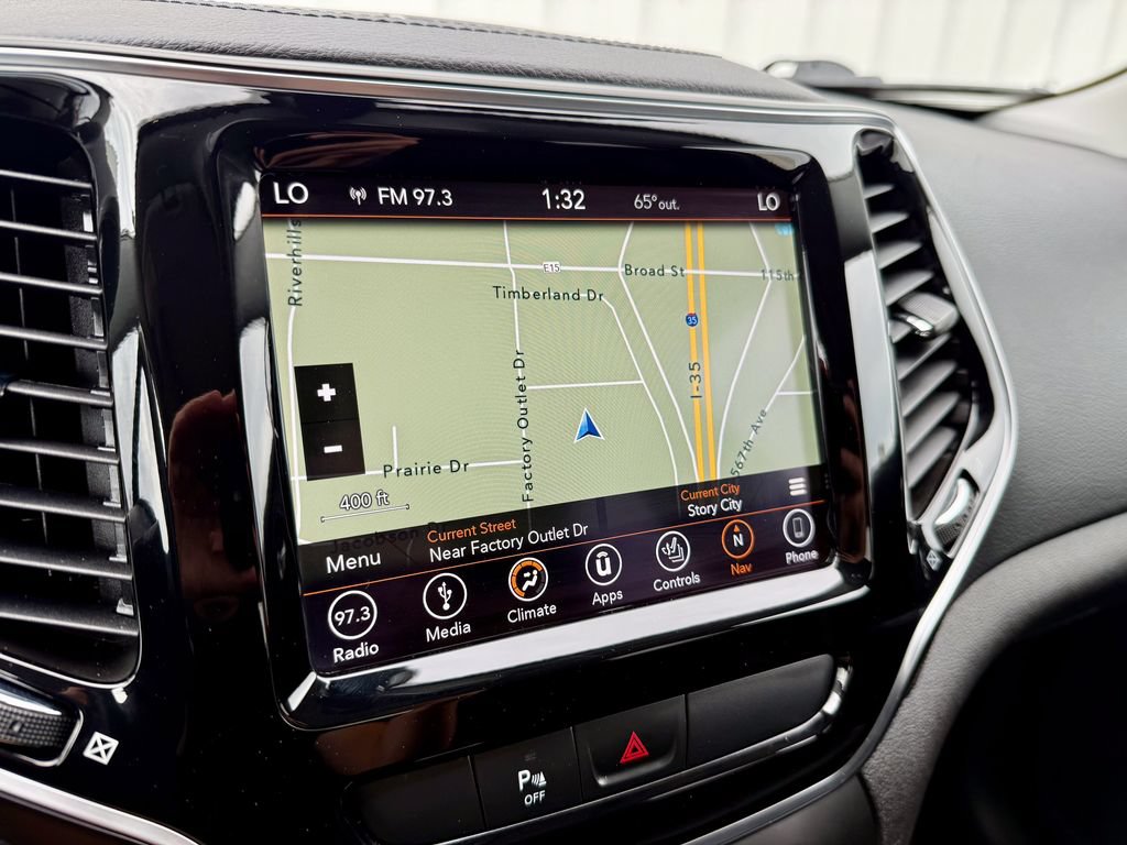 Used 2019 Jeep Cherokee Limited AWD/4WD image 30