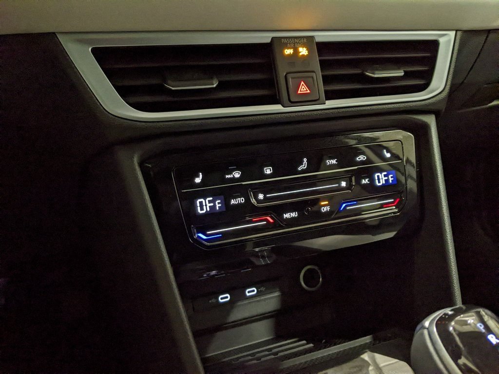 New 2026 Volkswagen Taos SE AWD/4WD image 18
