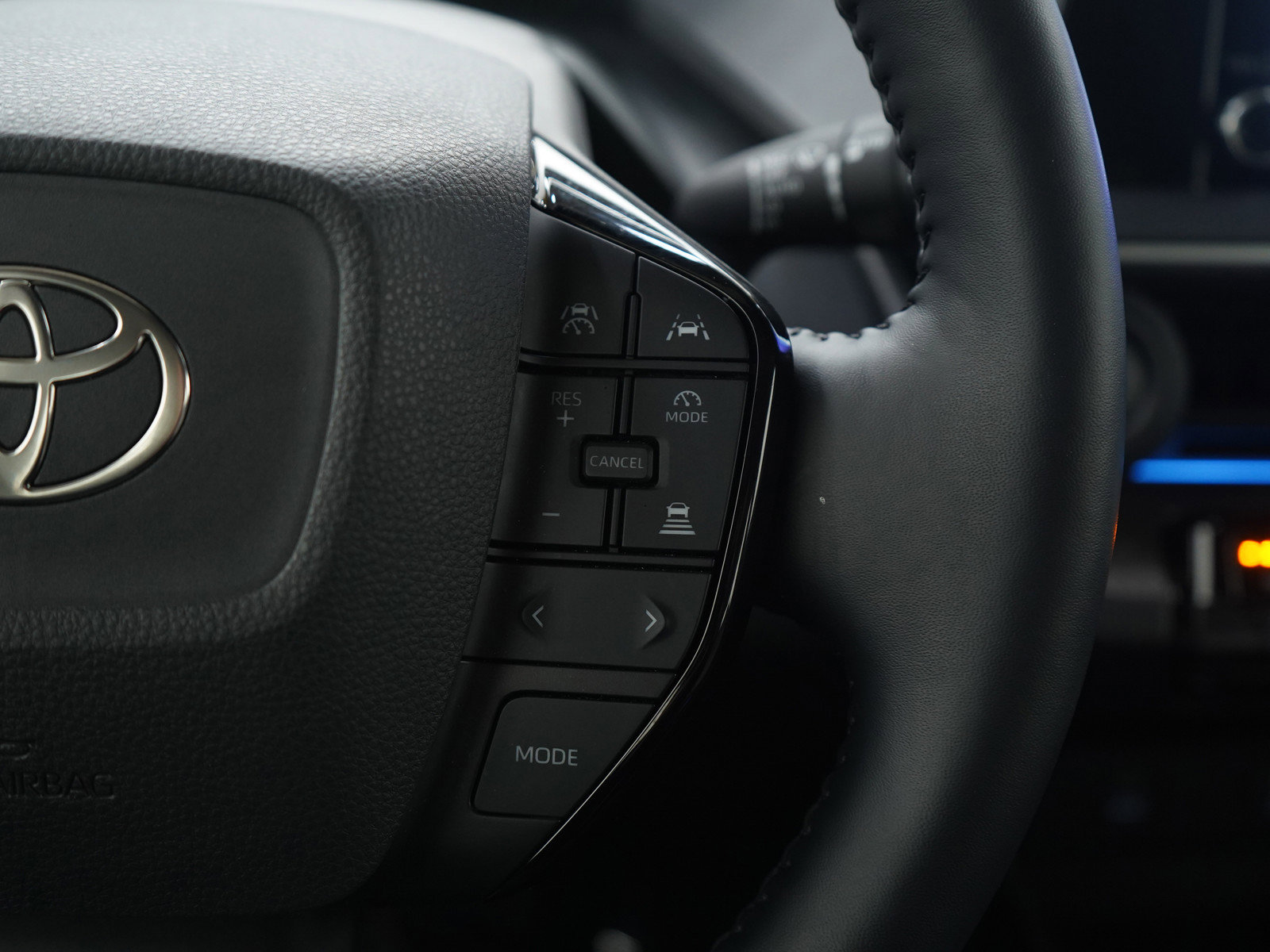 Used 2026 Toyota Prius XLE image 27