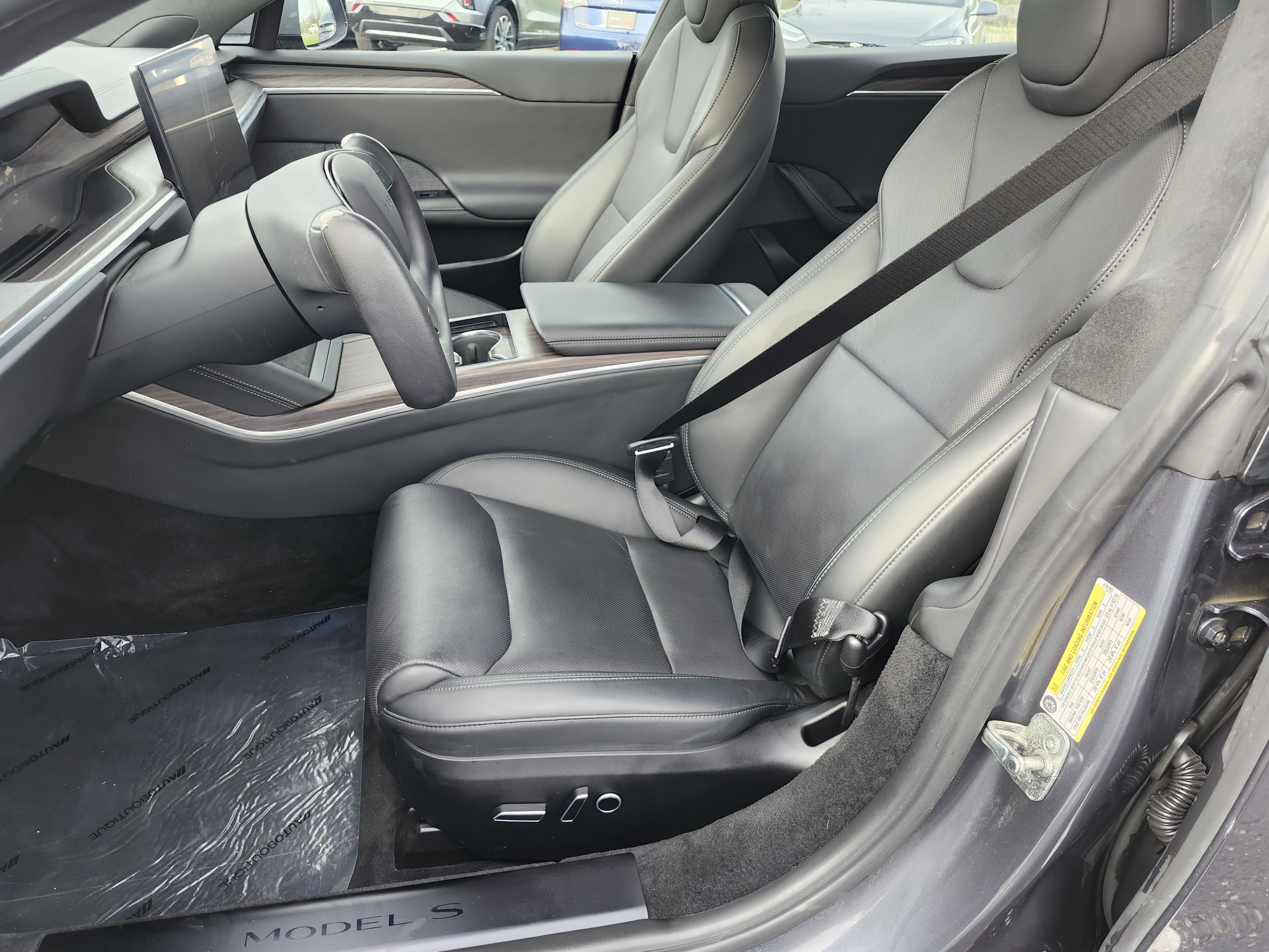 Used 2022 Tesla Model S AWD/4WD image 23