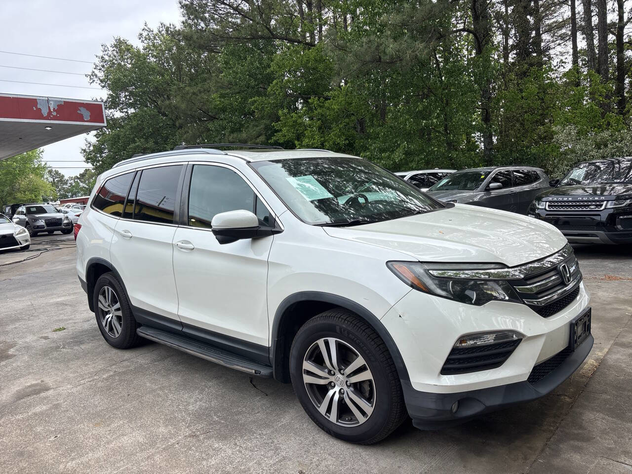 Used 2017 Honda Pilot EX-L image 4