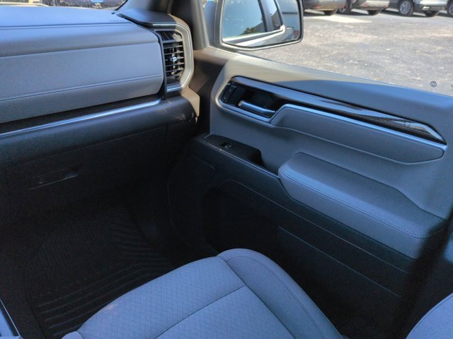 Used 2025 Chevrolet Silverado 1500 LT image 18