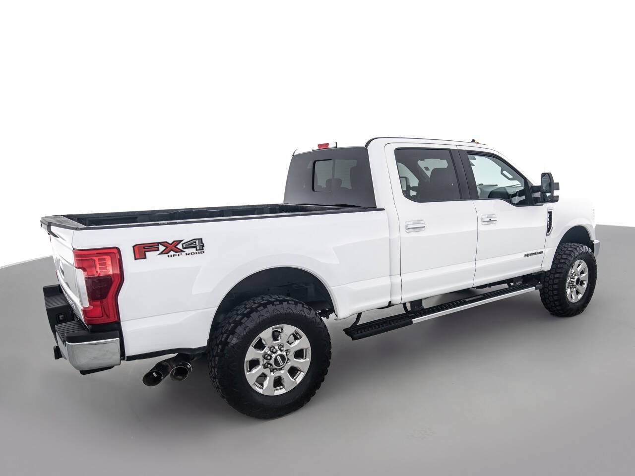 Used 2019 Ford F250 Lariat w/ Lariat Ultimate Package AWD/4WD image 5