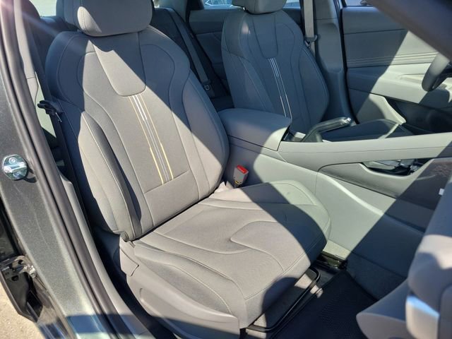 New 2026 Hyundai Elantra Sport image 18